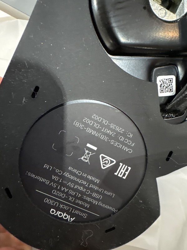 Photo 1 of ************ITEMS ARE SILVER, NOT BLACK************
Aqara Smart Lock U300, Fingerprint Keyless Entry Door Lock with Handle, Matter Over Thread with Apple Home Keys, Touchscreen Keypad, Smart Lever Lock Supports Apple Home, Alexa, Google, IFTTT, Black