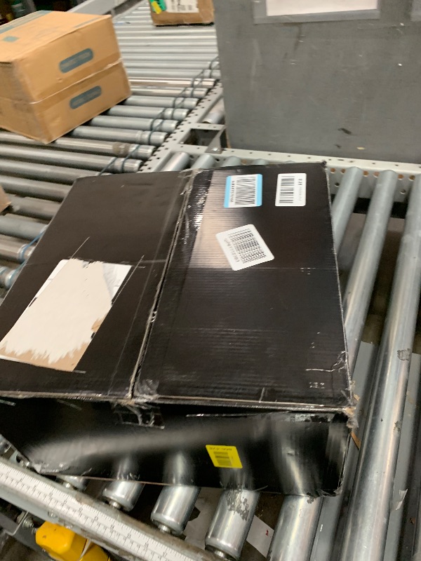 Photo 1 of (PARTIAL SET) Joyido 200Guests Pre Rolled Gold Plastic Silverware Sets - Heavy Duty Gold Cutlery - Include 200 Pack Wrapped Disposable Utensils with Napkins for Parties & Dinners & Weddings