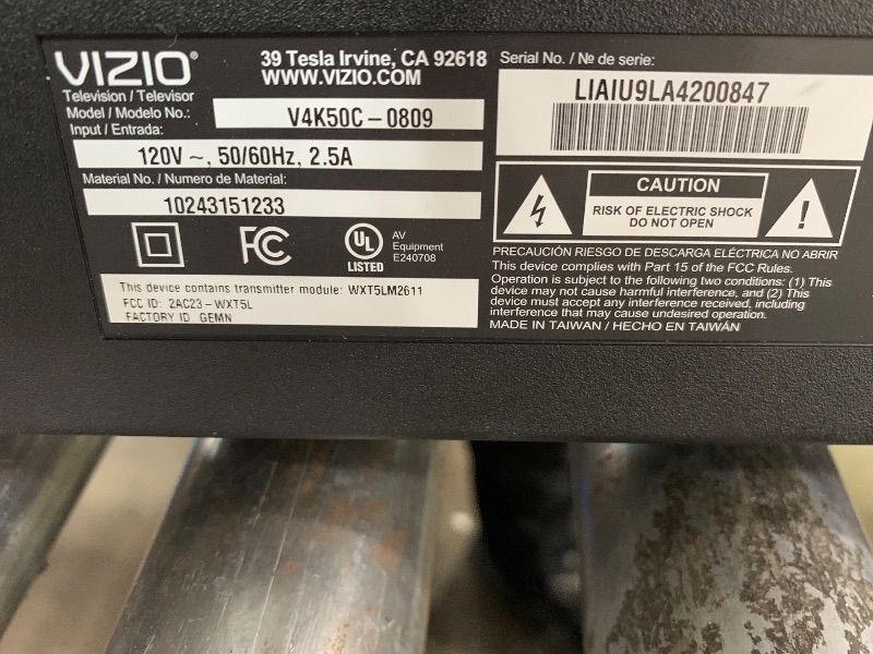 Photo 1 of **Broken!!!**VIZIO V-Series 50 Inch 4K UHD LED Smart TV, Bluetooth Capable, with Dolby Vision HDR HDR10+ HLG, DTS Virtual X, Wifi 6 Dual-Band, HDMI VRR and IQ Active (V4K50C-0809) (Renewed)