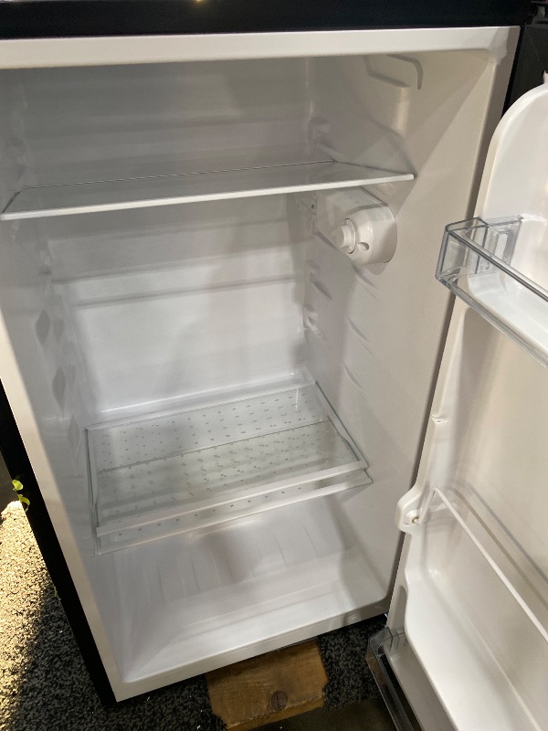 Photo 1 of ** damage **Danby DAR032B2SLM 3.2 cu. ft. Compact Fridge in Stainless Steel