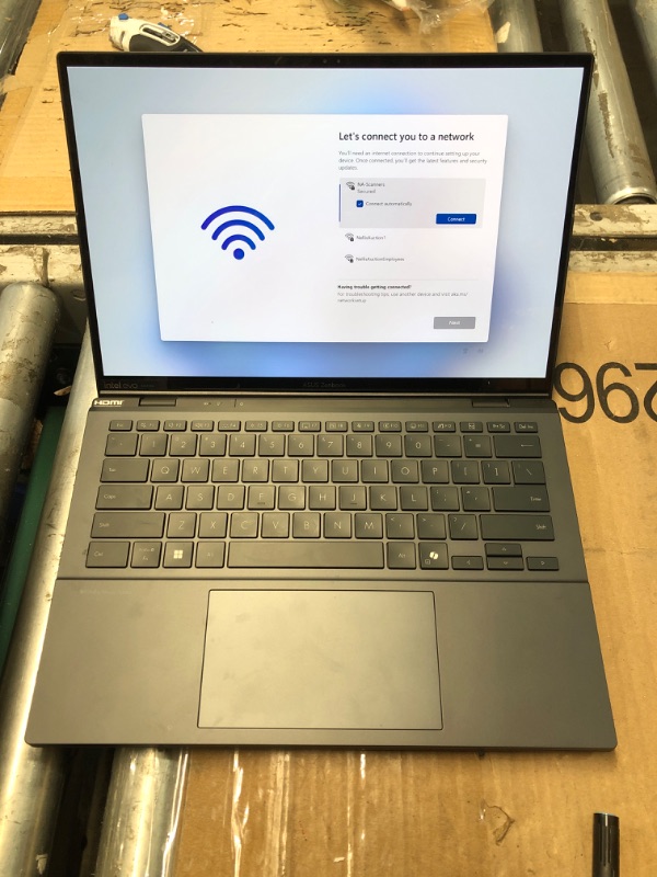 Photo 1 of (ONLY THE TOUCH SCREEN WORKS) (DAMAGED) ASUS Zenbook DUO Laptop, Dual 14” OLED 3K 120Hz Touch Display, Evo, Intel Core Ultra 9 285H, Intel Arc Graphics, 32GB RAM, 1TB SSD, Windows 11, UX8406CA-PS99T
