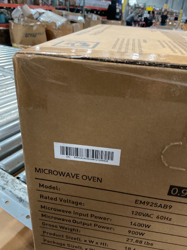 Photo 1 of *** FACTORY SEALED *** BLACK+DECKER Digital Microwave Oven with Turntable Push-Button Door, Child Safety Lock, Stainless Steel, 0.9 Cu Ft