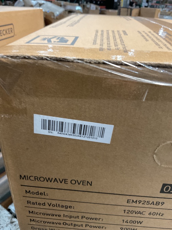 Photo 1 of *** FACTORY SEALED *** BLACK+DECKER Digital Microwave Oven with Turntable Push-Button Door, Child Safety Lock, Stainless Steel, 0.9 Cu Ft