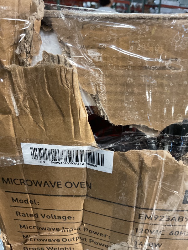 Photo 1 of *** FACTORY SEALED *** BLACK+DECKER Digital Microwave Oven with Turntable Push-Button Door, Child Safety Lock, Stainless Steel, 0.9 Cu Ft