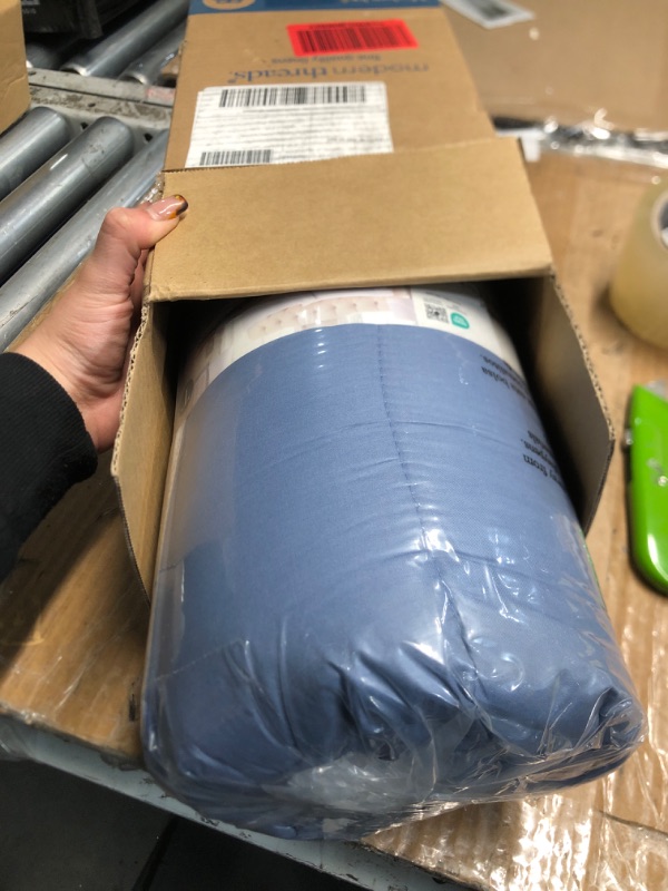 Photo 1 of ***(STOCK PHOTO FOR REFERENCE ONLY/ COLOR IS BLUE)***Sleep Philosophy Twin Mattress Pad, Cotton Mattress Protector Classic Cloud Quilted Bed Cover, All Natural Breathable Mattress Topper Fitted Pocket Fits Up to 16", Machine Washable, White