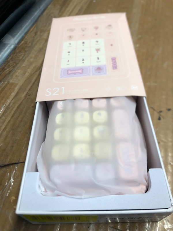 Photo 1 of FOPATO NumberPad,21Keys HotSwappable Numpad,Bluetooth5.0/2.4G/Type-C Wireless Numeric Keypad,Rechargeable Number keypad,RGB Gasket Structure Mechanical Keyboard with PBT Keycap for PC Laptop Notebook