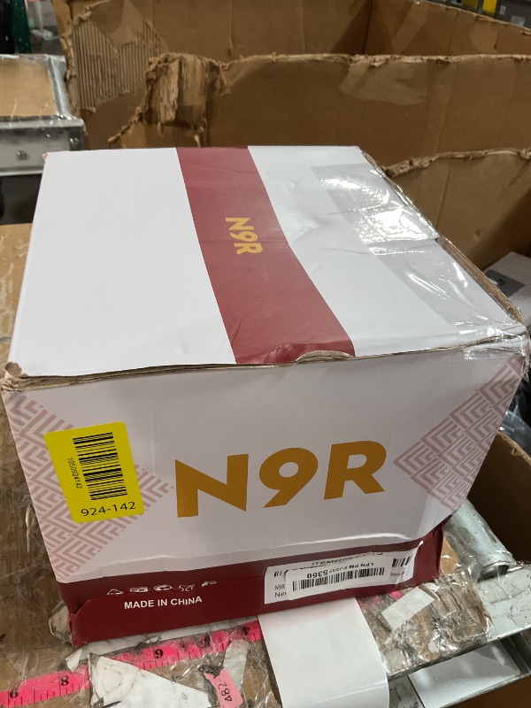 Photo 1 of N9R 500PCS Gold Plastic Silverware - Gold Plastic Cutlery Set Disposable Flatware Dinnerware -200 Forks, 150 Spoons, 150 Knives for Party, Birthday, Wedding Utensils