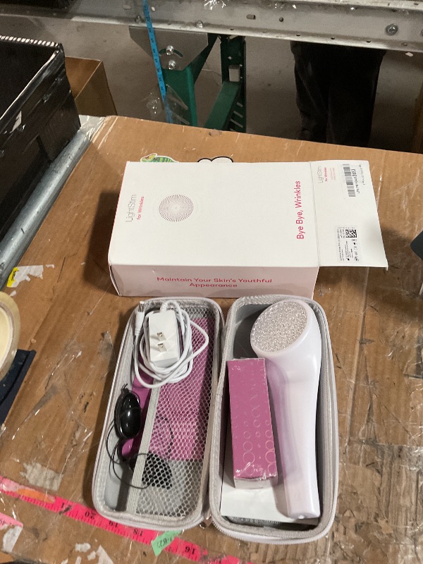 Photo 1 of LightStim for Wrinkles LED Red Light Therapy with 72 LEDs (605, 630, 660, & 855 nm Wavelengths). Reduces Fine Lines, Wrinkles, Rejuvenates Skin, and Maintains a Youthful Appearance FDA Cleared White