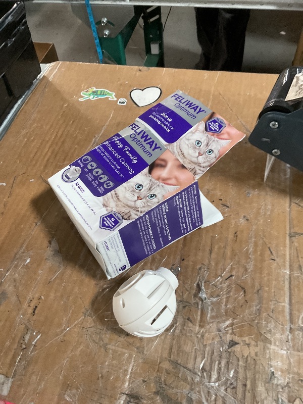 Photo 1 of FELIWAY® Optimum 30 Day Cat Calming Plug In Pheromone Diffuser Starter Kit, 48ml - Helps Reduce Common Signs of Stress in Cats & Kittens, Enhanced Calming