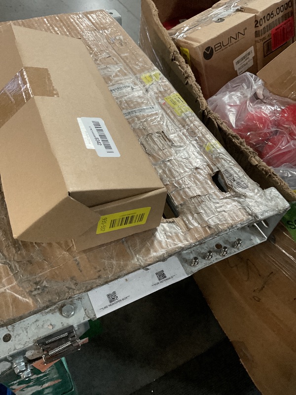 Photo 1 of (6 Pack) 1/2" Fire Sprinkler Head Cage Guard Protector Fire Extinguishing System Sprinkler Bracket White