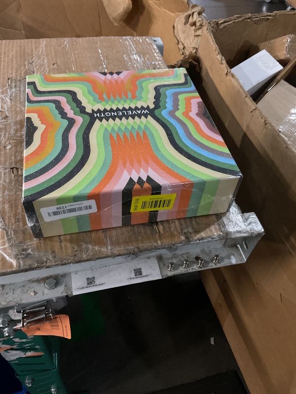 Photo 1 of ***Factory Sealed*** Wavelength Party Game – A Mind Reading Party Game