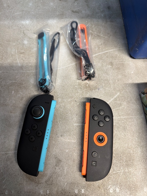 Photo 1 of ***Broken joystick on red Joycon*** Nintendo Joy-Con 2 (L)/(R) Light Blue/Light Red