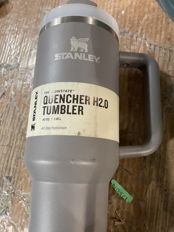 Photo 1 of * a little dirty *
STANLEY Quencher H2.0 Tumbler with Handle and Straw 40 oz | Flowstate 3-Position Lid | Cup Holder Compatible for Travel | Insulated Stainless Steel Cup | BPA-Free | Stone