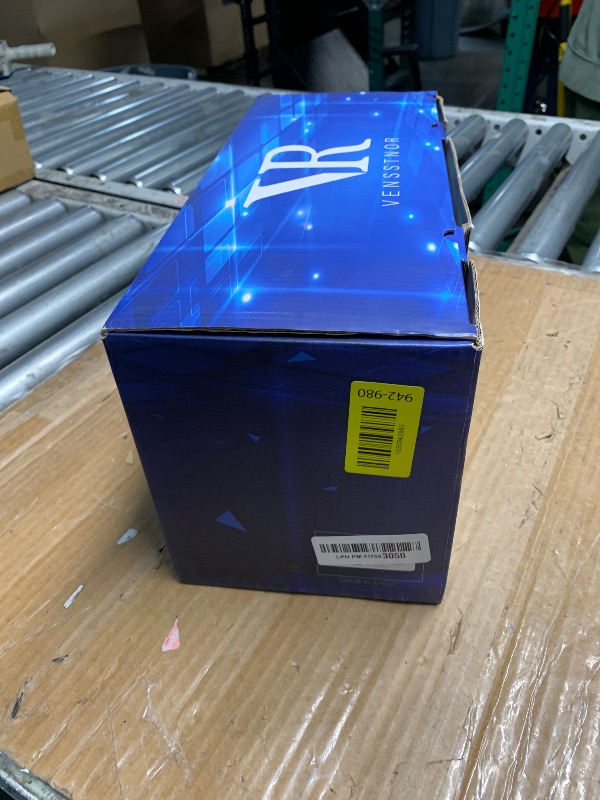 Photo 1 of VENSSTNOR Solar Motion Sensor Flood Lights Outdoor - 496LEDs 3500LM 3 Lighting Modes 3 Levels Brightness, 6 Heads 360° Illumination, IP65 Solar Security Lights,for Porch Yard Patio Garage(3 Packs)