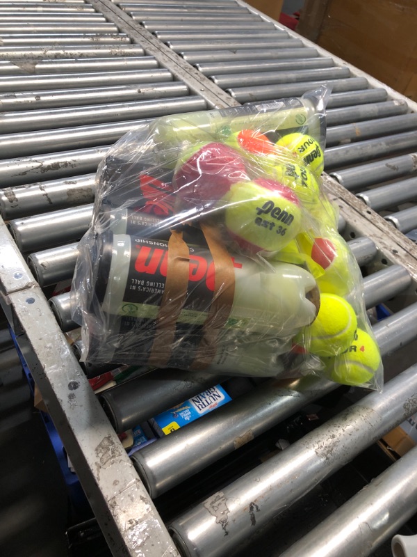 Photo 1 of BUNDLE OF TENNIS BALLS