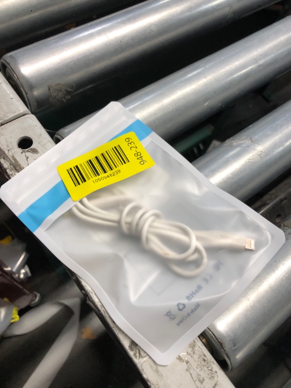 Photo 1 of (Apple MFi Certified) iPhone AUX Cord,Lightning to 1/8 Inch Audio Cable,3.3ft, Headphone Jack Adapter Male Aux Stereo Audio Cable Compatible for iPhone 14/13/12/11/XR/X/8/7 (White)