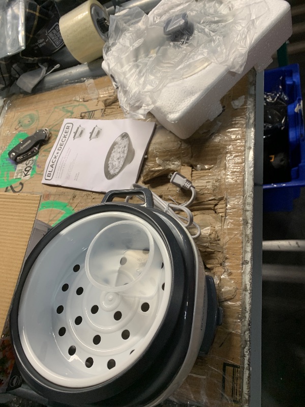 Photo 1 of ***(PARTS ONLY/ NON FUNCTIONAL)***BLACK+DECKER Rice Cooker 6-Cup (Cooked) with Steaming Basket, Removable Non-Stick Bowl, White