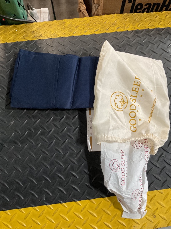 Photo 1 of SONORO KATE 100% Egyptian Cotton Sheets Set - 1000 High Thread Count, Luxury 5-Star Hotel Sateen Bed Sheets, Soft, Breathable Long Staple Sheets, Fit up to 16" - 4 PC (Dark Grey,Queen)