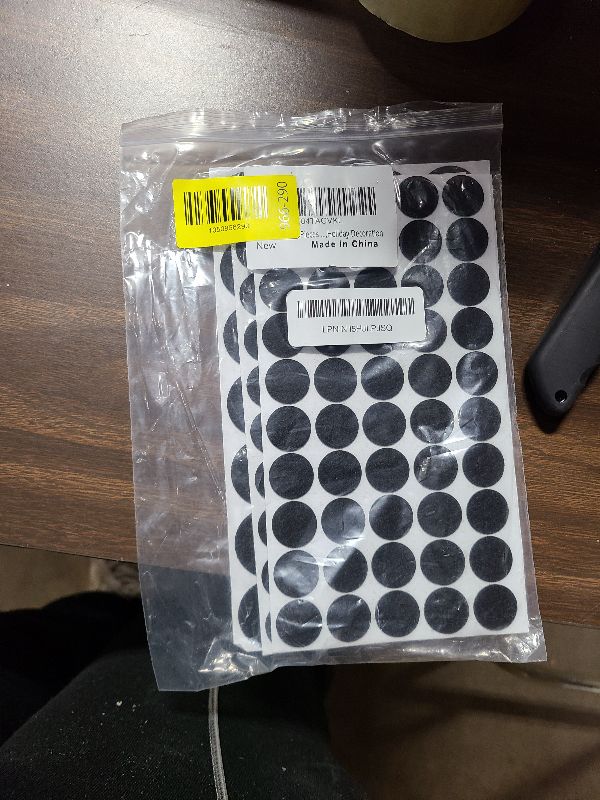 Photo 1 of 252 Pieces Black Adhesive Felt Dots Circles Dalmation Felt Stickers for Halloween DIY Sewing Projects Costume Craft Die Cut Holiday Decoration 1.97 Inches/ 1.57 Inches/ 1.18 Inches/ 0.78 Inches