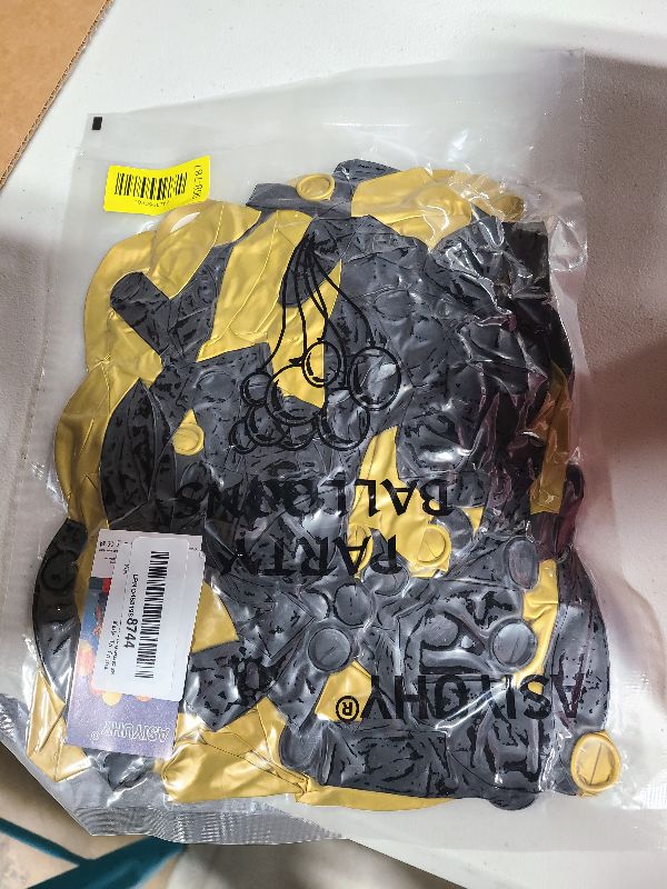 Photo 1 of 100pcs Black and Gold Balloons 12 Inch Metallic Gold and Black latex Party Balloons for Birthday Retirement Graduation New Year's Eve Party Decorations