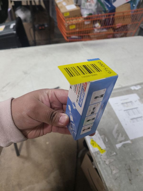 View 2 of 1-1/4" Diamond Hole-Saw Bits with Pilot Drill Bit - 1.25" Diamond Tipped Tile Hole Saws with Guiding Bit for Accurate Drilling Porcelain Tile Ceramic Pottery Granite Stone Glass Bottles 32mm