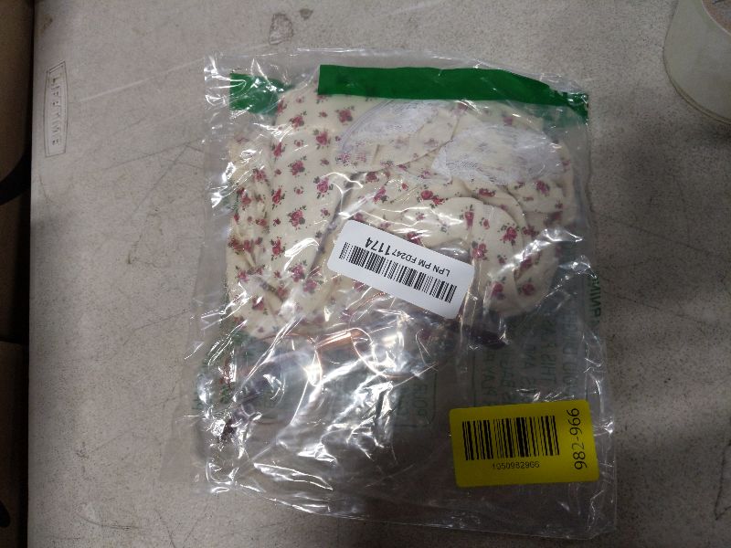 Photo 1 of 3 Pcs Old Lady Costume for Dog Grandmas Dogs Costume Include Halloween Dogs Costumes and Hat Funny Retro Sunglasses for Halloween Dog Party Cosplay (L)