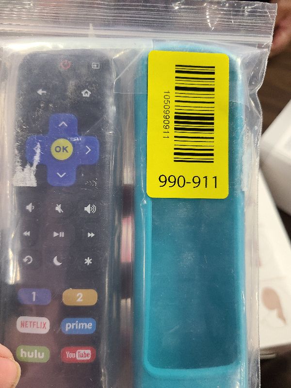 Photo 1 of [w/Cover] 1-clicktech 2-in-1 for Roku TV and Box Remote TCL Hisense ONN Sanyo Sharp Hitachi Element Insignia Westinghouse LG JVC Magnavox Roku TV w/ 12 Opt. Channels (Remote + Turquoise Case)
