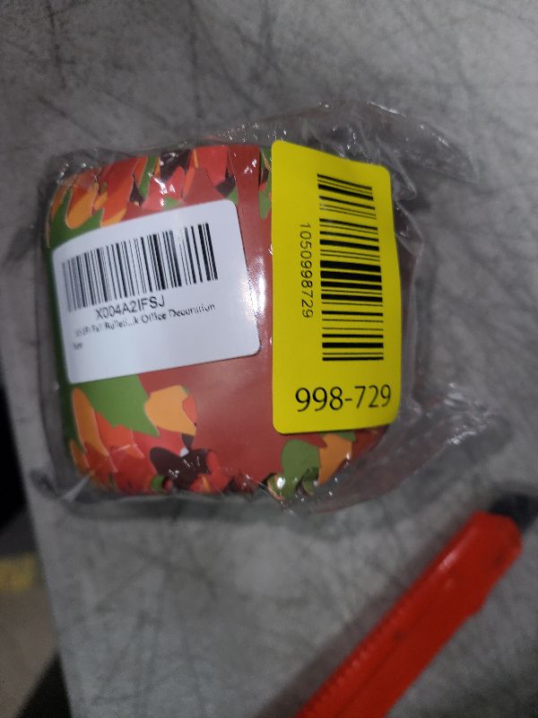 Photo 1 of 65.6Ft Fall Bulletin Board Borders Maple Leaves Bulletin Board Trim for Thanksgving Autumn Holidays for Classroom Blackboard Wall Desk Office Decoration