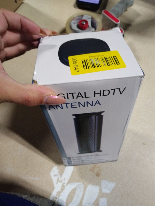 Photo 1 of 2025 Upgraded TV Antenna Up 2800+ Miles Range, Digital Best Antenna for Smart Tv Indoor/Outdoor 4k Local Channels, Amplified HDTV Antenna Long Range with Amplifier Signal Booster/Thic Cable (Large)