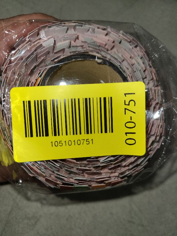 Photo 1 of 65.6Ft Fall Bulletin Board Borders Maple Leaves Bulletin Board Trim for Thanksgving Autumn Holidays for Classroom Blackboard Wall Desk Office Decoration