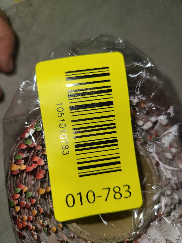 Photo 1 of 65.6Ft Fall Bulletin Board Borders Maple Leaves Bulletin Board Trim for Thanksgving Autumn Holidays for Classroom Blackboard Wall Desk Office Decoration