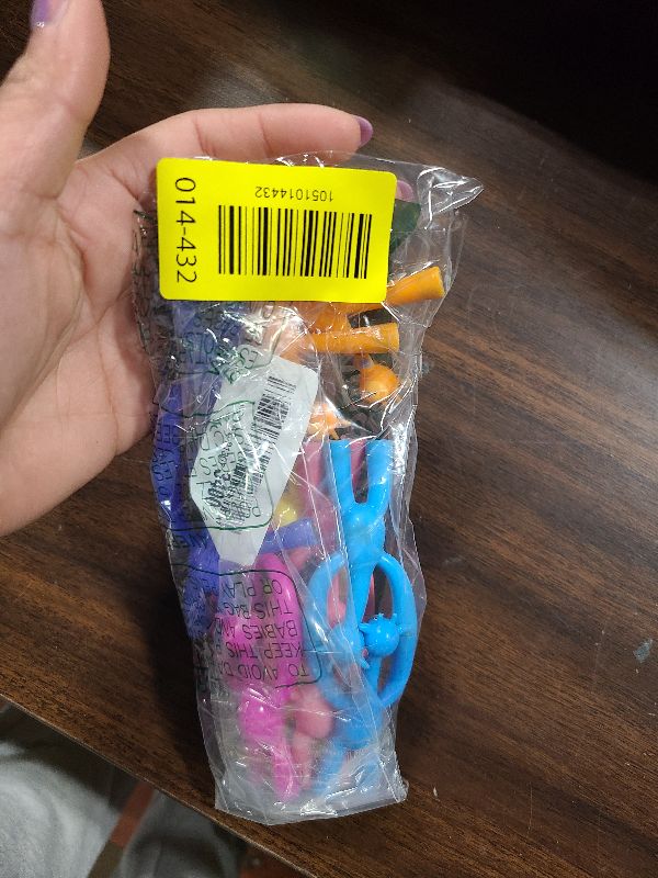 Photo 1 of 12 PCS Magnet Men Fidget Toys for Kids - Humanoid Magnetic People Toy Games, Cute Giraffe Fridge Office Magnets Educational Sensory Toys Fun Quiet Travel Toys Games for Classroom Boys(Solid Style)