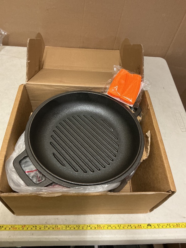 Photo 1 of 2-in-1 Pre-Seasoned Cast Iron Double Dutch Oven Pot with Skillet Lid & Silicone Sleeves – Raised Rib Skillet Lid– Umite Chef 7QT Cast Iron Skillet Cookware Pan Set wirh Dual Handles – Oven, Grill, Campfire & Stovetop Safe –PFAS-Free