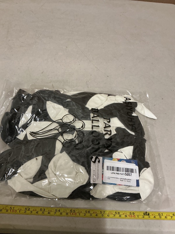 Photo 1 of 100pcs Black and White Balloons 12 Inch Thickened Latex Balloons for Birthday Wedding Graduation Party Decorations (Black White balloon)