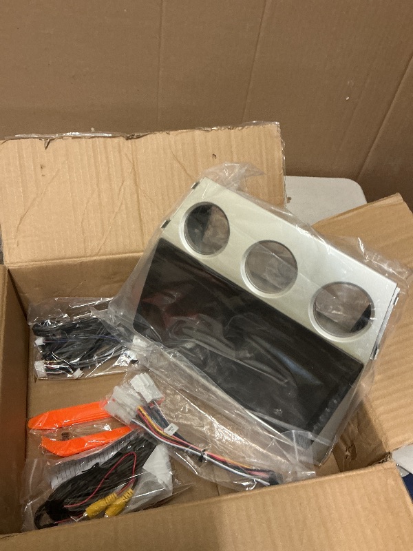 Photo 1 of 10.1 Inch IPS Touchscreen Android 14 Car Stereo for Toyota Camry 2006-2011 with Wireless CarPlay & Android Auto 4+64GB Car Radio, Support GPS, WiFi 6, Bluetooth,5.4, Backup Camera, USB (Manual A/C)