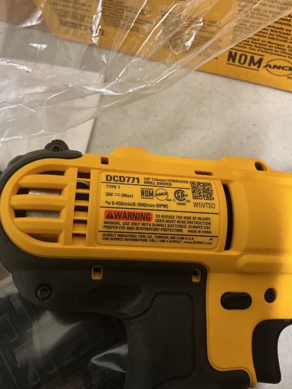 Photo 1 of ** missing a battery** DEWALT 20V Max Cordless Drill/Driver Kit, 1 Batteries and Charger Included (DCD771C2)