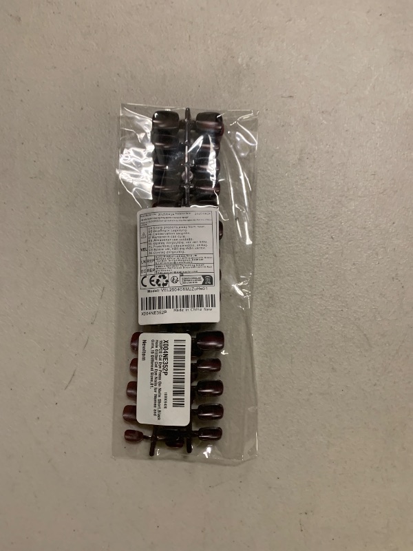 Photo 1 of 150PCS Cat Eye Press On Nails Short,Black Hole Glitter Cat Eye Nails for Women and Girls,15 Different Sizes,01.