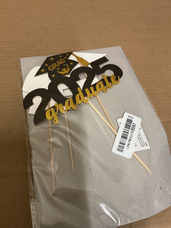Photo 1 of 4 Pcs 2025 Graduate Cake Topper Black Glitter Congrats Grad Cake Topper Class of 2025 Cake Decor for 2025 Senior High School/College/University Happy 2025 Graduation Party Supplies Decorations