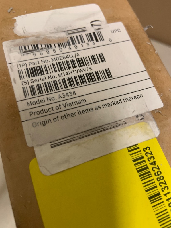 Photo 1 of Apple 2025 MacBook Pro Laptop with M5 chip with 10?core CPU and 10?core GPU: Built for Apple Intelligence, 14.2-inch Liquid Retina XDR Display, 24GB Unified Memory, 1TB SSD Storage; Silver