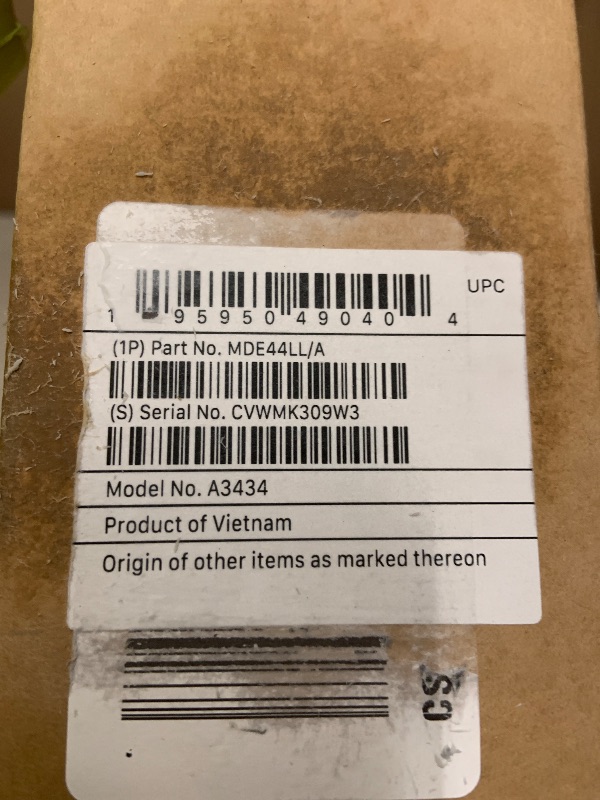 Photo 1 of Apple 2025 MacBook Pro Laptop with M5 chip with 10?core CPU and 10?core GPU: Built for Apple Intelligence, 14.2-inch Liquid Retina XDR Display, 16GB Unified Memory, 512GB SSD Storage; Silver