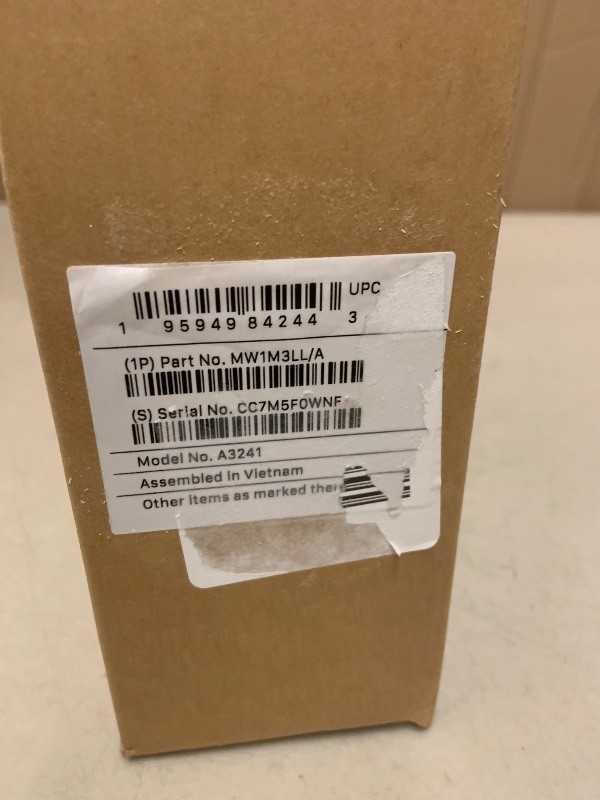 Photo 1 of Apple 2025 MacBook Air 15-inch Laptop with M4 chip: Built for Apple Intelligence, 15.3-inch Liquid Retina Display, 16GB Unified Memory, 512GB SSD Storage, 12MP Center Stage Camera, Touch ID; Midnight