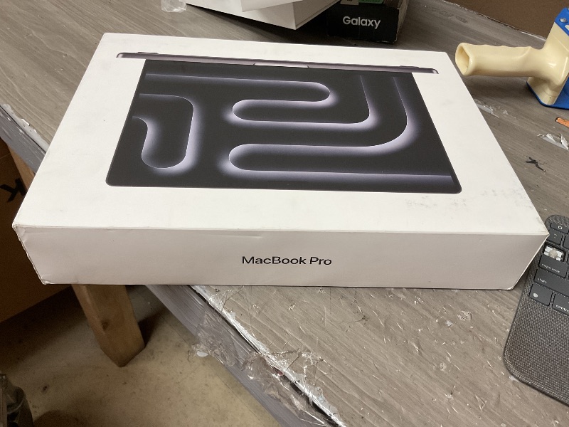 Photo 1 of Apple 2025 MacBook Pro Laptop with M5 chip with 10?core CPU and 10?core GPU: Built for Apple Intelligence, 14.2-inch Liquid Retina XDR Display, 24GB Unified Memory, 1TB SSD Storage; Space Black