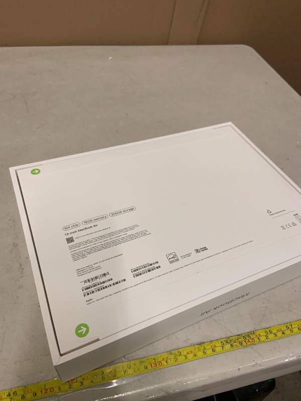 Photo 1 of Apple 2025 MacBook Air 13-inch Laptop with M4 chip: Built for Apple Intelligence, 13.6-inch Liquid Retina Display, 16GB Unified Memory, 256GB SSD Storage, 12MP Center Stage Camera, Touch ID; Starlight