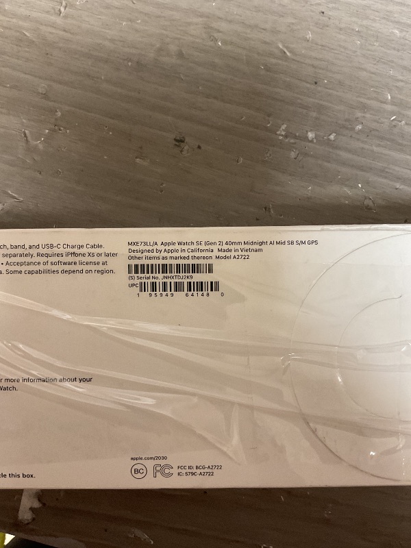 Photo 1 of Apple Watch SE (2nd Gen) [GPS 40mm] Smartwatch with Midnight Aluminum Case with Midnight Sport Band S/M. Fitness and Sleep Trackers, Crash Detection, Heart Rate Monitor, Retina Display