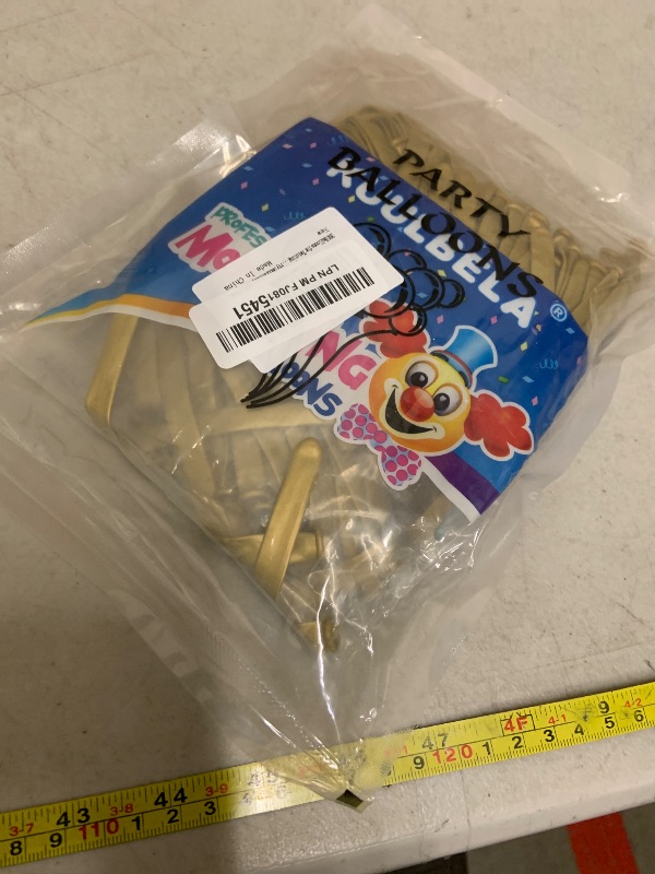 Photo 1 of 100Pcs 260 Balloons Metallic Gold Long Balloons for balloon animals, Gold Skinny Latex Twisting Balloon for Animals Modeling Christmas Birthday Wedding Party Decorations. (Gold)