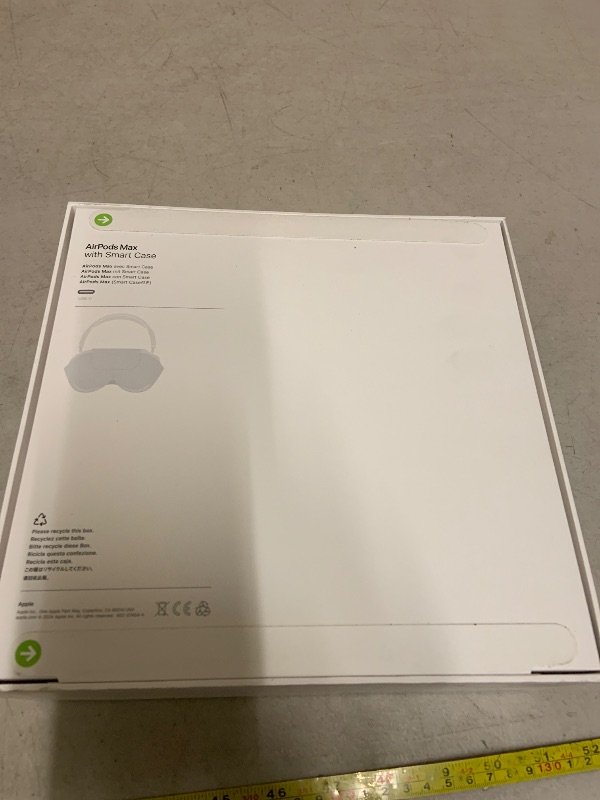 Photo 1 of Apple AirPods Max Wireless Over-Ear Headphones, Pro-Level Active Noise Cancellation, Transparency Mode, Personalized Spatial Audio, USB-C Charging, Bluetooth Headphones for iPhone - Starlight