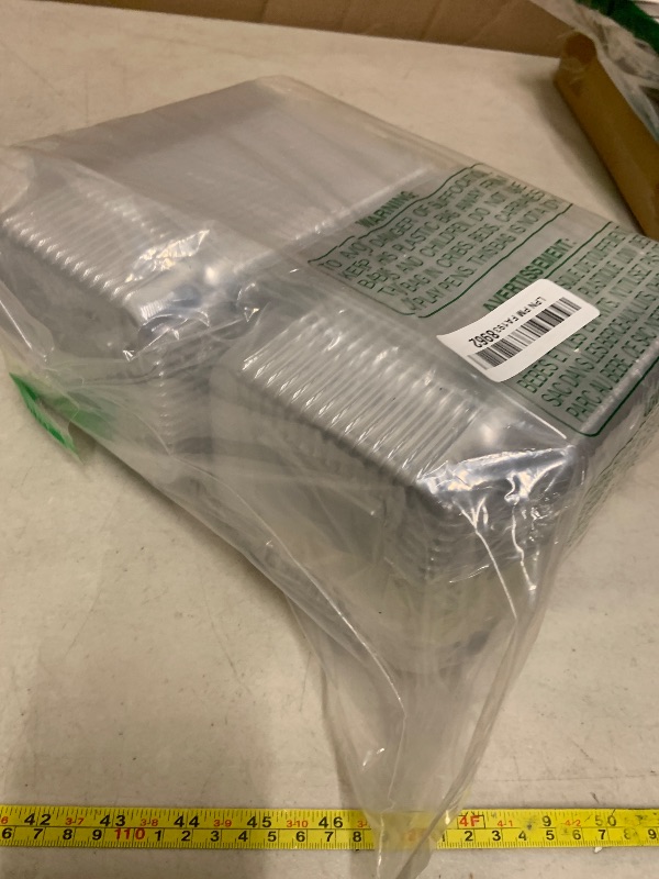Photo 1 of 100 Pack Clear Plastic Square Hinged Food Containers,Disposable To Go Container Dessert Clamshell Take Out Tray with Tape for Cookies,Fruits,Salads,Sandwiches,5.3 x 4.7 x 2.7 Inch