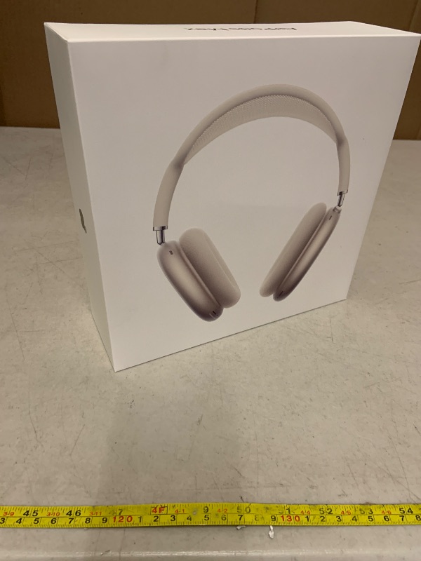 Photo 1 of Apple AirPods Max Wireless Over-Ear Headphones, Pro-Level Active Noise Cancellation, Transparency Mode, Personalized Spatial Audio, USB-C Charging, Bluetooth Headphones for iPhone - Starlight