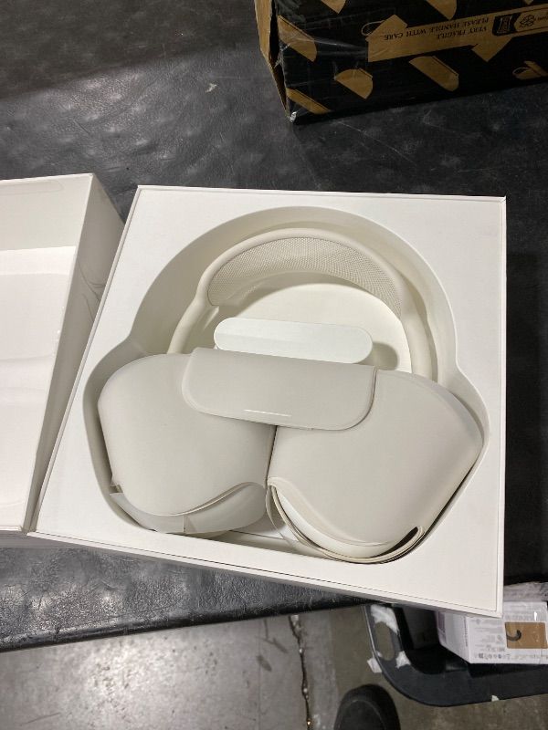 Photo 1 of Apple AirPods Max Wireless Over-Ear Headphones, Pro-Level Active Noise Cancellation, Transparency Mode, Personalized Spatial Audio, USB-C Charging, Bluetooth Headphones for iPhone - Starlight