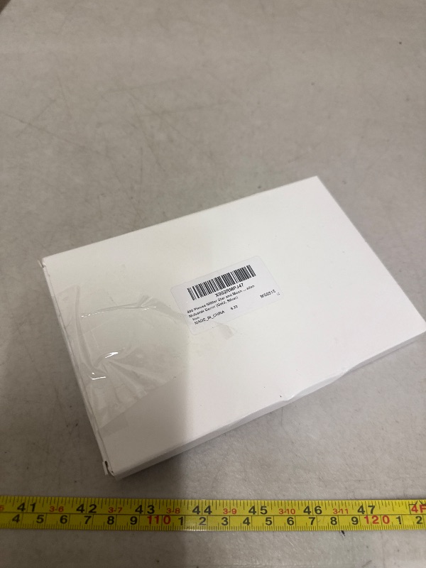 Photo 1 of 400 Pieces Glitter Star and Moon Paper Confetti Double Side Table Paper Confetti Sequin for Wedding Birthday Baby Shower Moon and Star Party Ramadan Mubarak Decor (Gold, Silver)